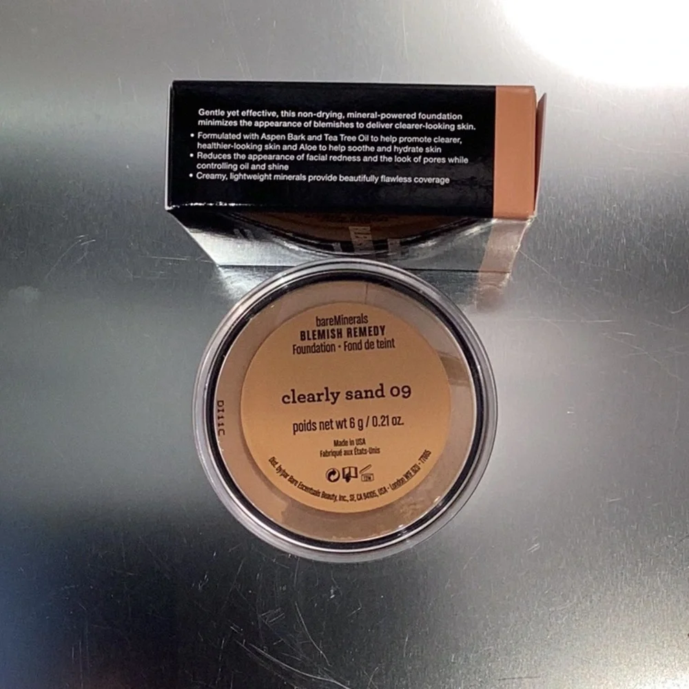 Discontinued bareMinerals Blemish Remedy Foundation Clearly Sand 09 - Picture 2 of 2
